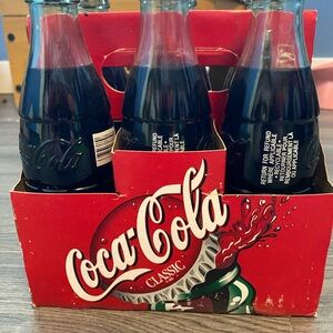 Coca-Cola Classic Red Carrier with Glass Bottles
